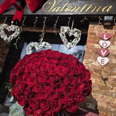 Buchet 101 red