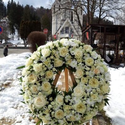 Coroana funerara white